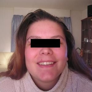 Kinky-Engeltje25, 25 jarige Vrouw op zoek naar kinky contact voor pissex in Limburg