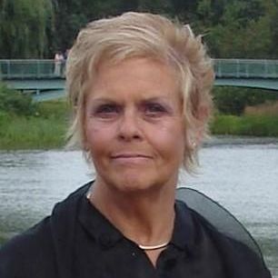 64 jarige Vrouw actief in Zaltbommel (Gelderland) en omgeving