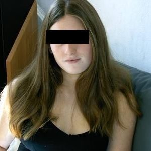 SlaveOfSociety18, 18 jarige Vrouw op zoek naar een sexdate in Brussel