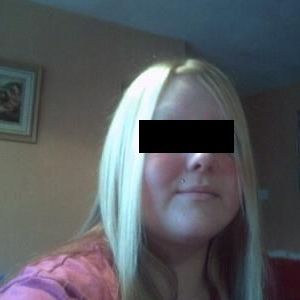 Vrouw, 18 jaar zoekt Erotisch Contact in Flevoland