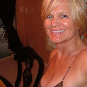 natascha-tjuh2, 50 jarige Vrouw op zoek naar een sexdate in Drenthe