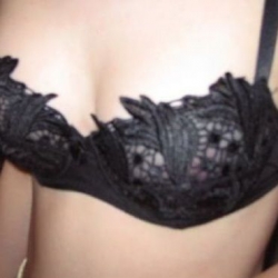 sexcontact met Twin-BaBeS