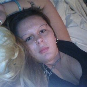 18 jarige Vrouw zoekt Man in Capelle-aan-den-IJssel (Zuid-Holland)