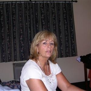 hatemyforever-67, 42 jarige Vrouw op zoek naar een date in Zuid-Holland