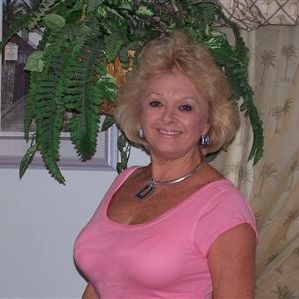 Eloisa17, 61 jarige Vrouw op zoek naar een date in Zuid-Holland