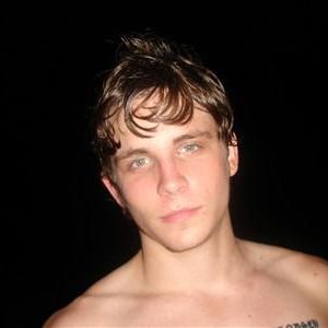 21 jarige Man zoekt Vrouw in Genk (Limburg)