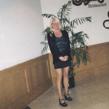ClioGirlv_45, 45 jarige Vrouw op zoek naar een date in Limburg
