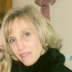 date met unknown-identity.